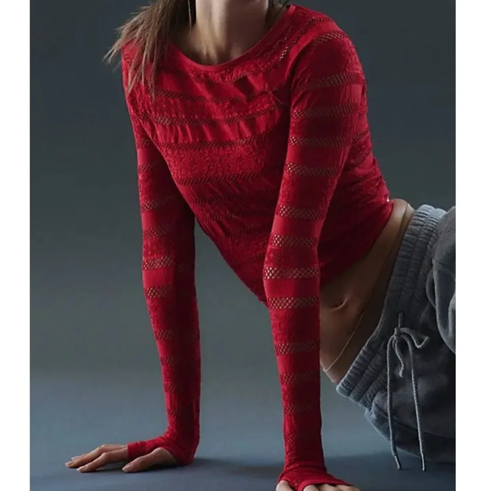 NWOT Take On Me layer by FP Movement from Free People in size M/L - Picture 1 of 10